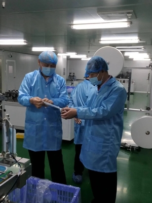 汕尾醫用口罩企業順利通過省藥監局GMP體系核查，技術服務彰顯行業典范